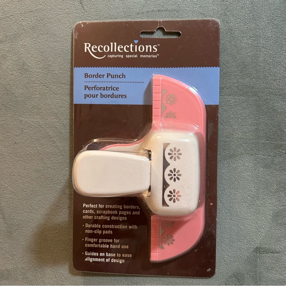 RECOLLECTIONS flowers border punch - NIP